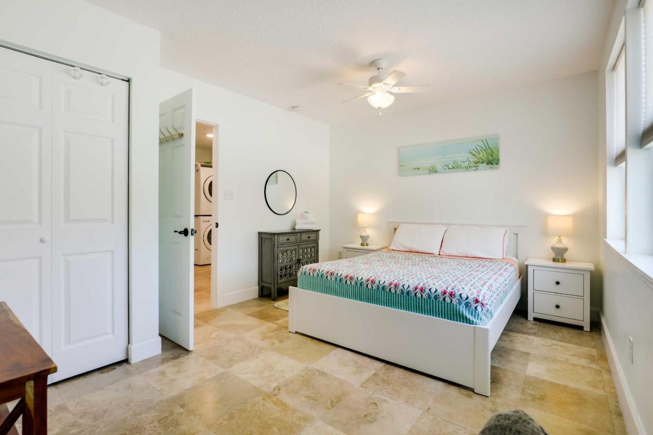 St Augustine With Fire Pit - Walk To Pier! Holiday home St. Augustine Beach